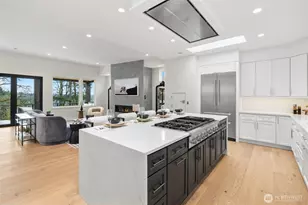 11921 90th Ave NE, Kirkland, WA 98034 - Photo 8