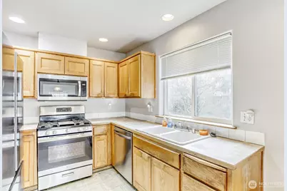 2012 147th Place SW, Lynnwood, WA 98087 - Photo 4