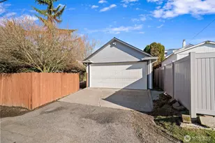 828 Hoyt Ave, Everett, WA 98201 - Photo 38