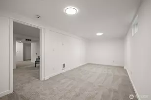 828 Hoyt Ave, Everett, WA 98201 - Photo 36