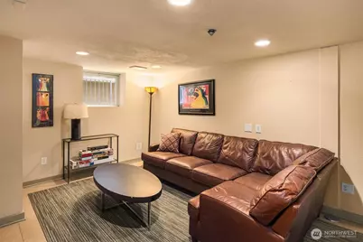 124 Warren Avenue N #302, Seattle, WA 98109 - Photo 22