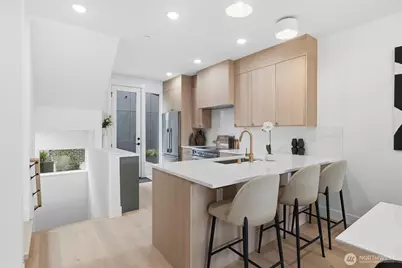 2010 Fairview Avenue E #C, Seattle, WA 98102 - Photo 12