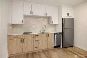 8606 Linden Ave N, Seattle, WA 98103 - Photo 24