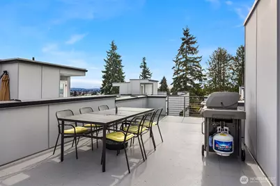 8606 Linden Avenue N, Seattle, WA 98103 - Photo 34