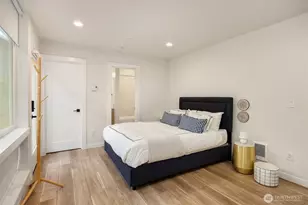 8606 Linden Ave N, Seattle, WA 98103 - Photo 22