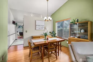 5103 S Garden Loop Rd, Seattle, WA 98118 - Photo 6