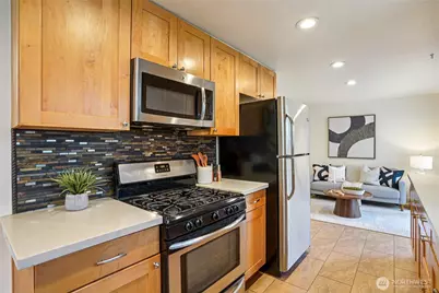 20230 1st Place S, Des Moines, WA 98198 - Photo 10