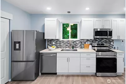 3265 31st Avenue SW, Seattle, WA 98126 - Photo 10