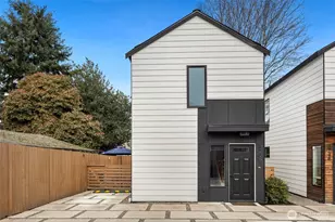 820 B S Rose St, Seattle, WA 98108 - Photo 2