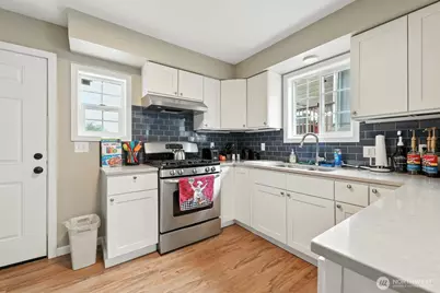 3827 Wetmore Avenue, Everett, WA 98201 - Photo 16