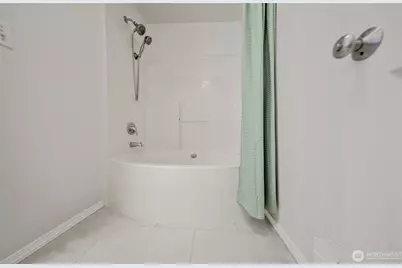 6207 Hazel Loop SE #B-18, Auburn, WA 98092 - Photo 22