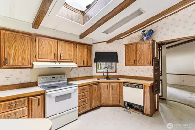 4702 233rd Street Ct E, Spanaway, WA 98387 - Photo 18