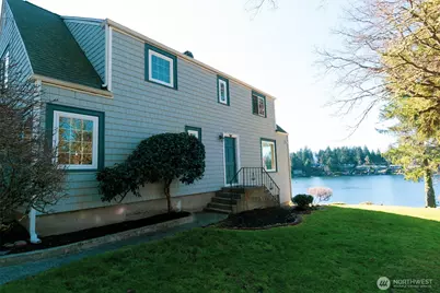 10826 Meadow Road SW, Lakewood, WA 98499 - Photo 4