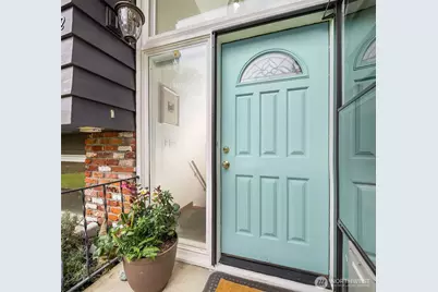 1002 S 194th Street, SeaTac, WA 98148 - Photo 2