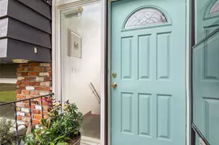 1002 S 194th St, SeaTac, WA 98148 - Photo 2