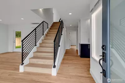 8414 42nd Avenue SW, Seattle, WA 98136 - Photo 2