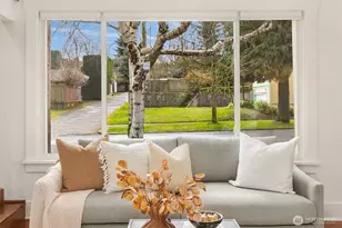 516 W Howe St, Seattle, WA 98119 - Photo 4