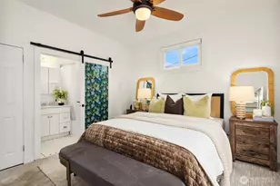 516 W Howe St, Seattle, WA 98119 - Photo 8