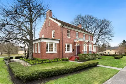 4405 Montana Circle W, Seattle, WA 98199 - Photo 2