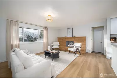 21228 102nd Avenue SE, Kent, WA 98031 - Photo 2