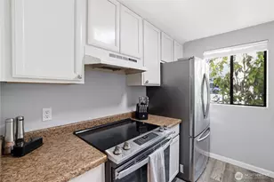 1812 SW 318th Pl, Federal Way, WA 98023 - Photo 10