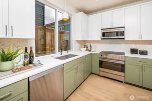 8319 25th Ave NW, Seattle, WA 98117 - Photo 10