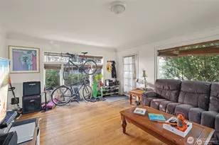 341 NE 51st St, Seattle, WA 98105 - Photo 4