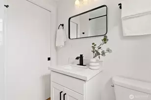 8535 16th Ave NW, Seattle, WA 98117 - Photo 18