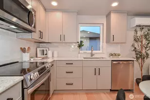 4319 SW 102nd St, Seattle, WA 98146 - Photo 20