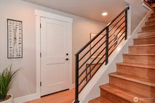 4319 SW 102nd St, Seattle, WA 98146 - Photo 8