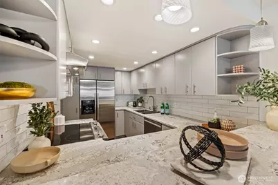 9320 NE Juanita Drive #2B, Kirkland, WA 98034 - Photo 6