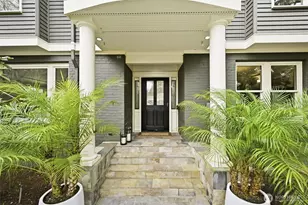 3505 43rd Ave W, Seattle, WA 98199 - Photo 2