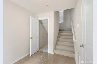 315 Chelan Avenue NE, Renton, WA 98059 - Photo 8