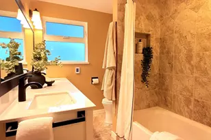 2004 SW 117th Pl, Burien, WA 98146 - Photo 16