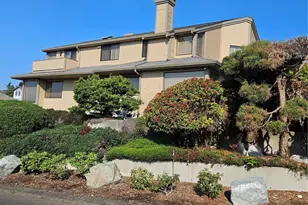 61 Leschi Dr SW, Steilacoom, WA 98388 - Photo 4