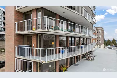 1 N Stadium Way #2, Tacoma, WA 98403 - Photo 2