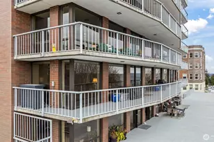 1 N Stadium Way, Tacoma, WA 98403 - Photo 2