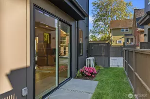 3307 S Hanford St, Seattle, WA 98144 - Photo 20