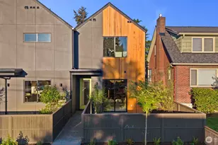 3204 33rd Ave S, Seattle, WA 98144 - Photo 2