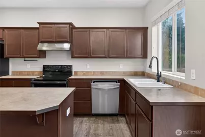 11411 129th Street E, Puyallup, WA 98374 - Photo 12