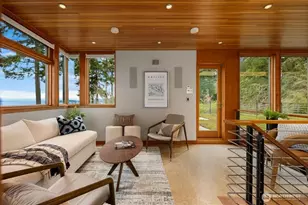 7268 Madrona Dr NE, Bainbridge Island, WA 98110 - Photo 16