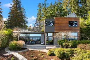 7268 Madrona Dr NE, Bainbridge Island, WA 98110 - Photo 4