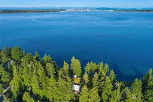 7268 Madrona Dr NE, Bainbridge Island, WA 98110 - Photo 38