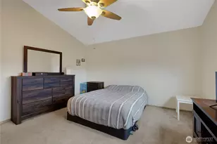 16566 Rainier View Dr SE, Yelm, WA 98597 - Photo 18