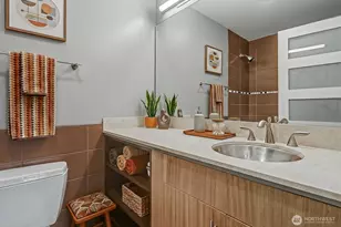 500 5th Ave W, Seattle, WA 98119 - Photo 10