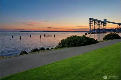 500 5th Ave W #303, Seattle, WA 98119 - Photo 36