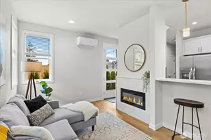 2217 Hoyt Ave, Everett, WA 98201 - Photo 6