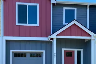 909 Washington Ave S, Long Beach, WA 98631 - Photo 1