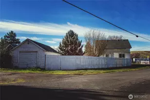 100 D St, Endicott, WA 99125 - Photo 16