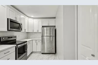 1500 S 18th St #D202, Renton, WA 98055 - Photo 10